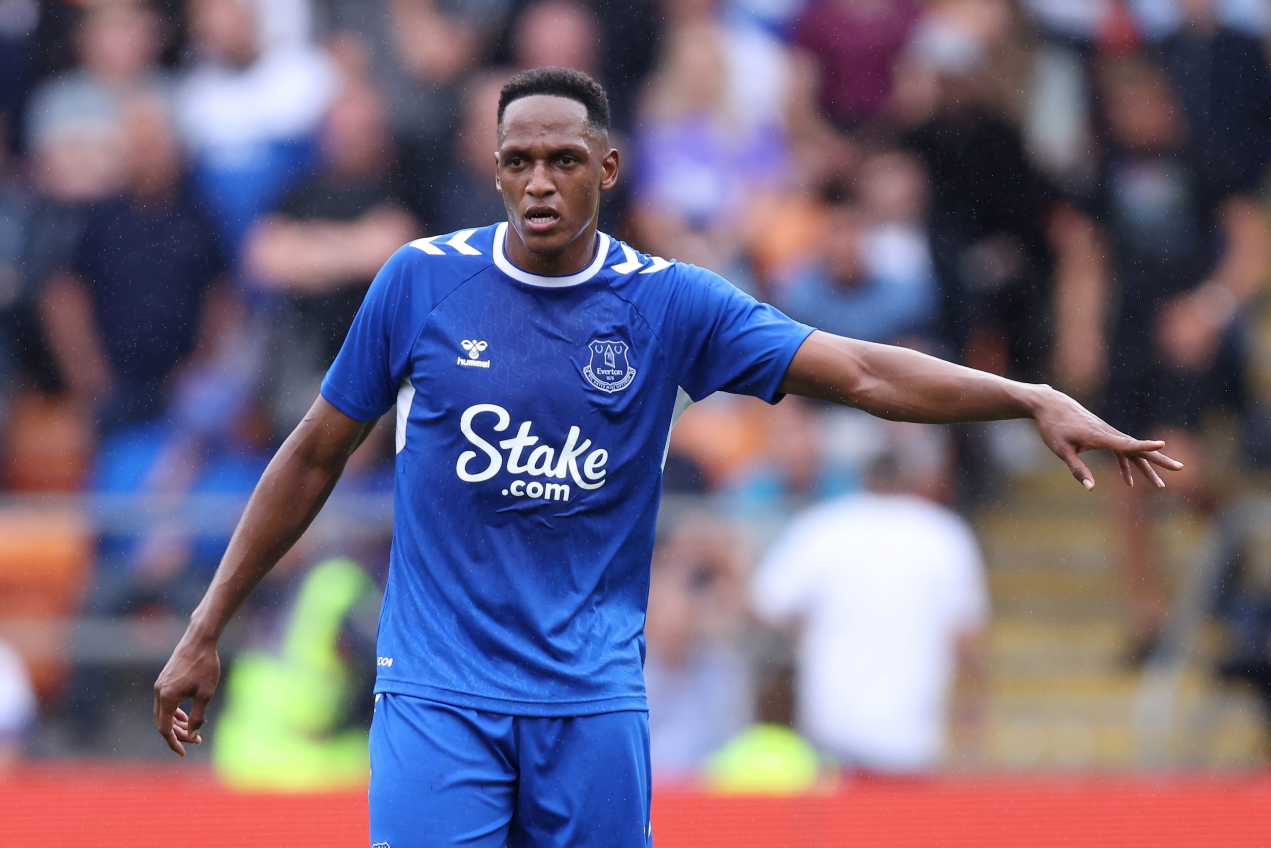 Mercato Fiorentina / Yerry Mina è a Cagliari: tutti i dettagli dell’affare