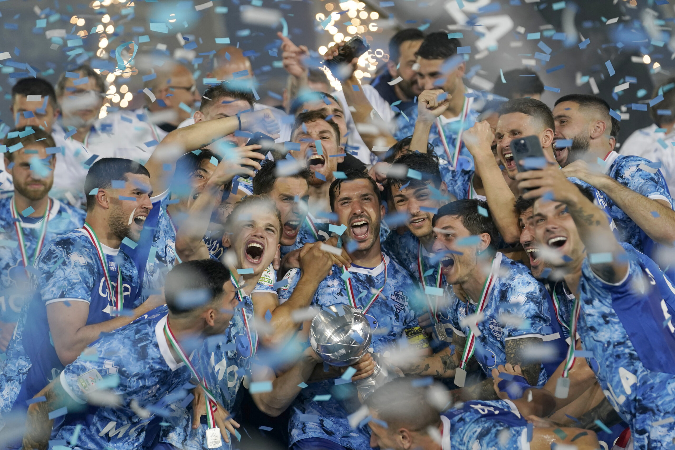 Calciomercato Como, chiuso il primo colpo: ha firmato fino al 2027